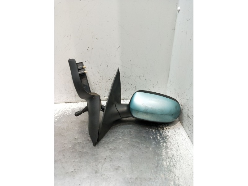Recambio de retrovisor izquierdo para opel corsa c (x01) 1.7 dti (f08, f68) referencia OEM IAM  MANUAL 2001