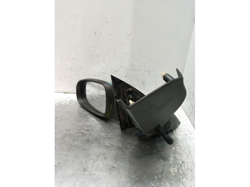Recambio de retrovisor izquierdo para opel corsa c (x01) 1.7 dti (f08, f68) referencia OEM IAM  MANUAL 2001