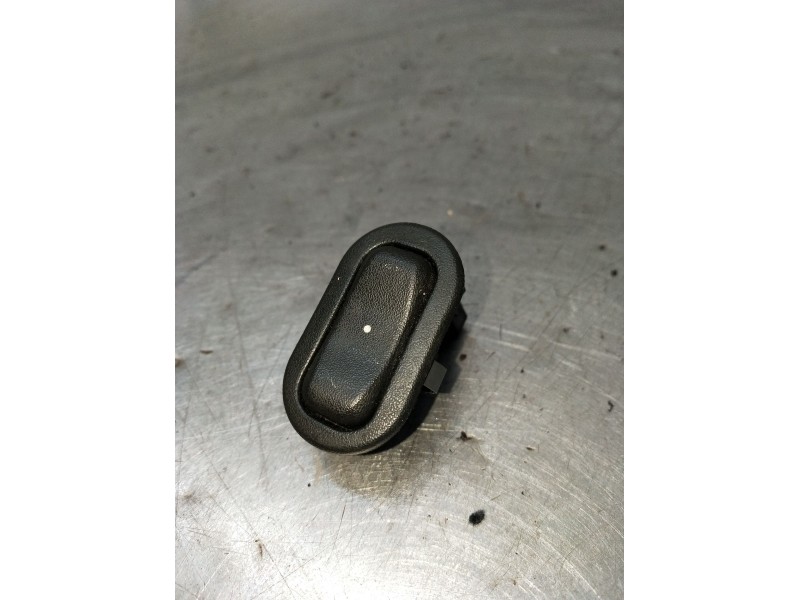 Recambio de mando elevalunas delantero derecho para opel corsa c (x01) 1.7 dti (f08, f68) referencia OEM IAM 13363102 24409207 5