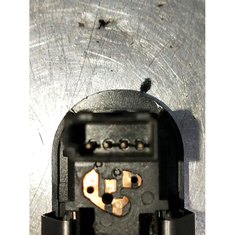 Recambio de mando elevalunas delantero derecho para opel corsa c (x01) 1.7 dti (f08, f68) referencia OEM IAM 13363102 24409207 5