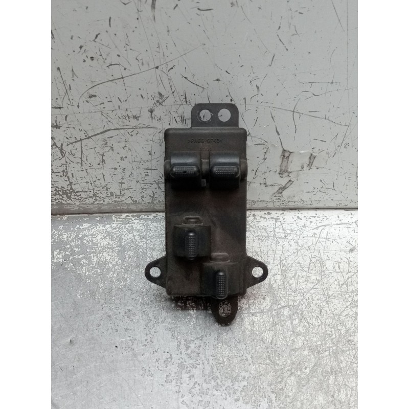 Recambio de mando elevalunas delantero izquierdo para chrysler voyager iv (rg, rs) 2.5 crd referencia OEM IAM 04685732AC 7467970