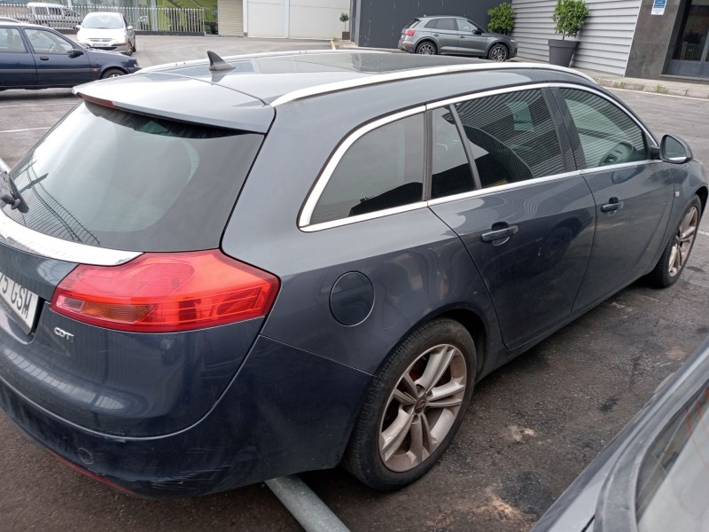 opel insignia a sports tourer (g09) del año 2009