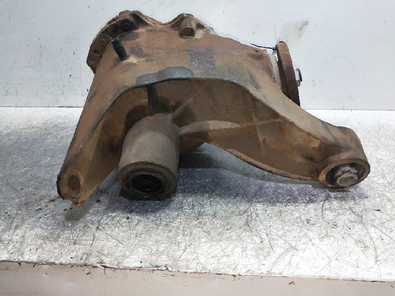 Recambio de diferencial trasero para land rover discovery v6 td se referencia OEM IAM E55441  