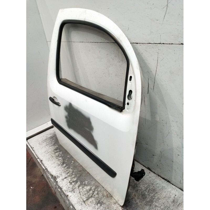 Recambio de puerta delantera derecha para renault kangoo / grand kangoo ii (kw0/1_) 1.5 dci 85 (kw0k, kw0l, kw0b) referencia OEM