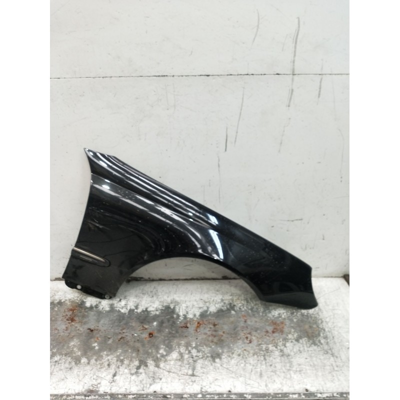 Recambio de aleta delantera derecha para mercedes-benz clk (c209) clk 320 cdi (209.320) referencia OEM IAM   2002