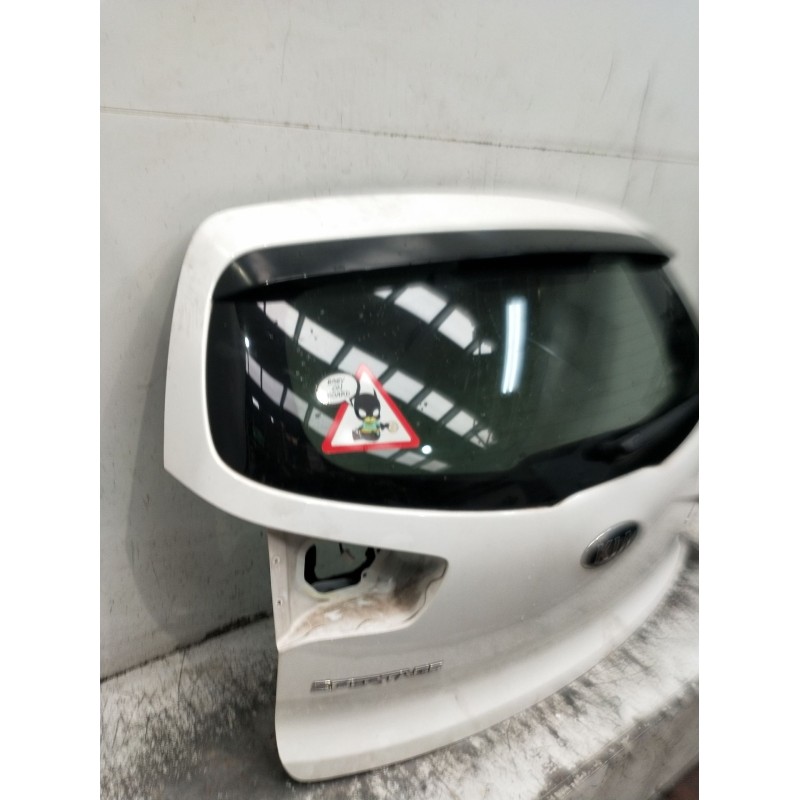 Recambio de porton trasero para kia sportage concept 4x2 referencia OEM IAM  5P 2010