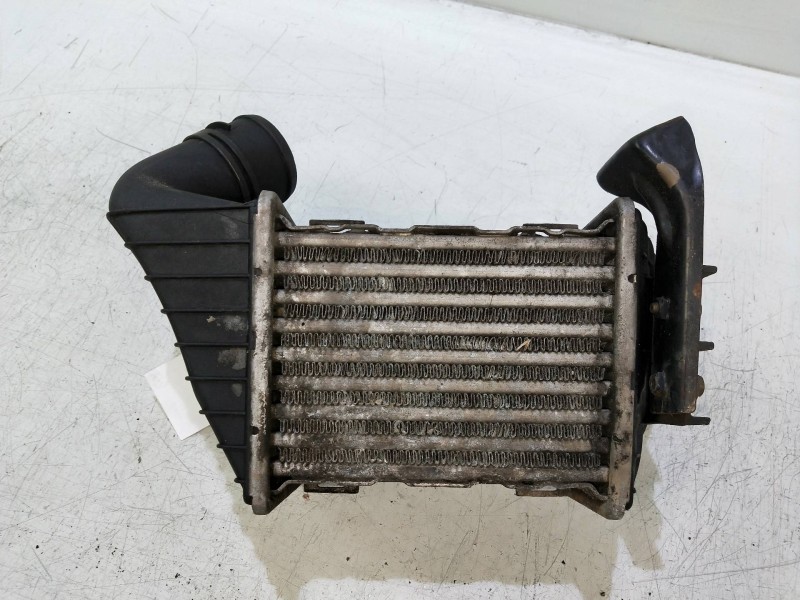 Recambio de intercooler para toyota land cruiser (j9) 3.0 turbodiesel referencia OEM IAM 1L0145805A 130020071F 