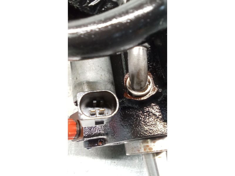 Recambio de bomba inyeccion para skoda rapid (nh3, nk3, nk6) 1.6 tdi referencia OEM IAM 03L130755AL01  CONTINENTAL
