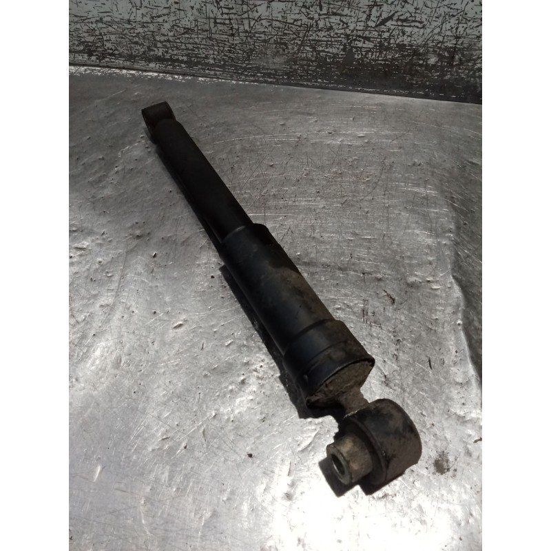 Recambio de amortiguador trasero derecho para renault megane i classic (la0/1_) 1.6 16v (la00, la04, la0b, la11, la16, la19, la1