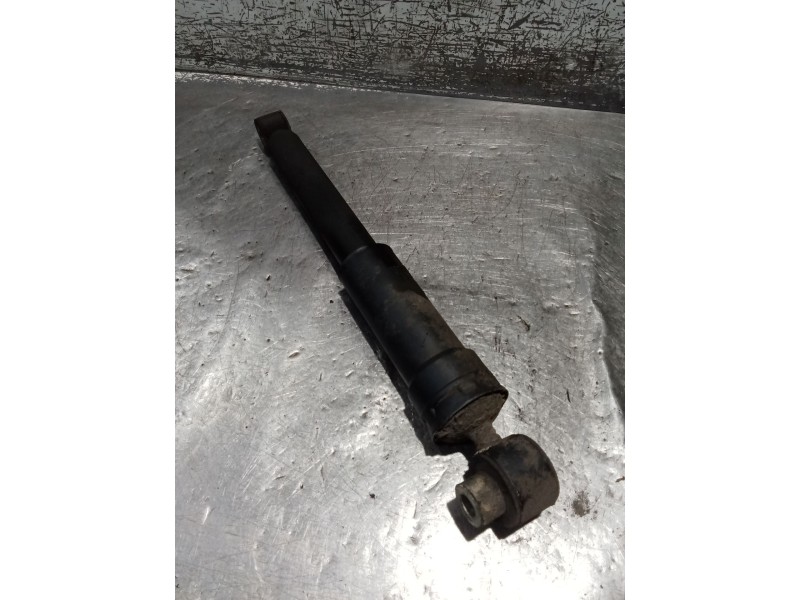 Recambio de amortiguador trasero derecho para renault megane i classic (la0/1_) 1.6 16v (la00, la04, la0b, la11, la16, la19, la1