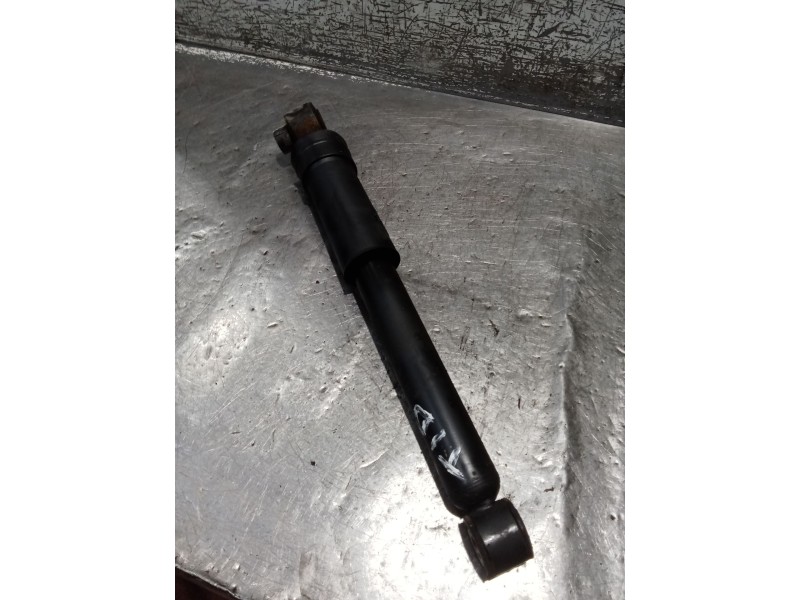 Recambio de amortiguador trasero derecho para renault megane i classic (la0/1_) 1.6 16v (la00, la04, la0b, la11, la16, la19, la1