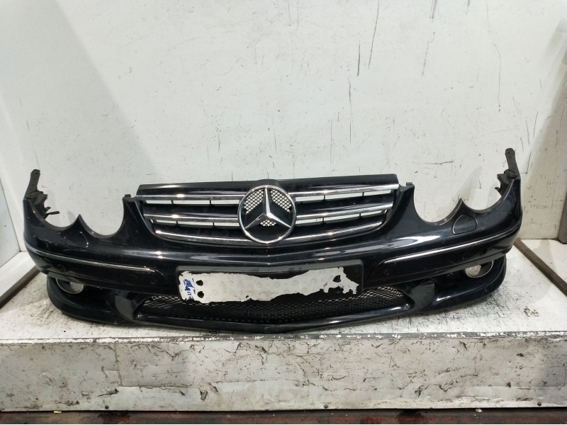 Recambio de paragolpes delantero para mercedes-benz clk (c209) clk 320 cdi (209.320) referencia OEM IAM  VER FOTOS 2002