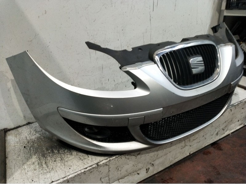 Recambio de paragolpes delantero para seat altea (5p1) 2.0 tdi 16v referencia OEM IAM   2004