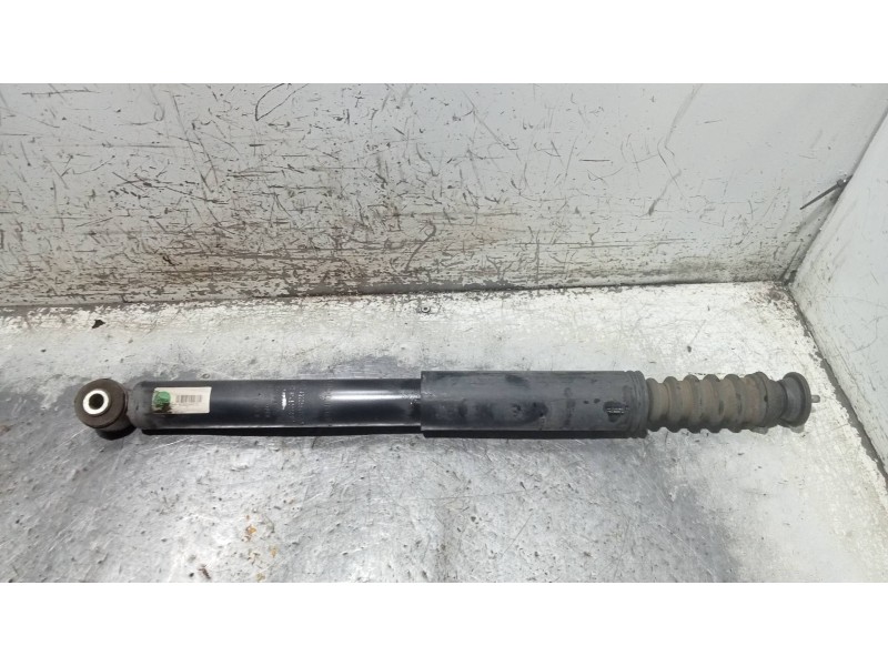 Recambio de amortiguador trasero izquierdo para renault clio grandtour exception referencia OEM IAM 8200584312A  