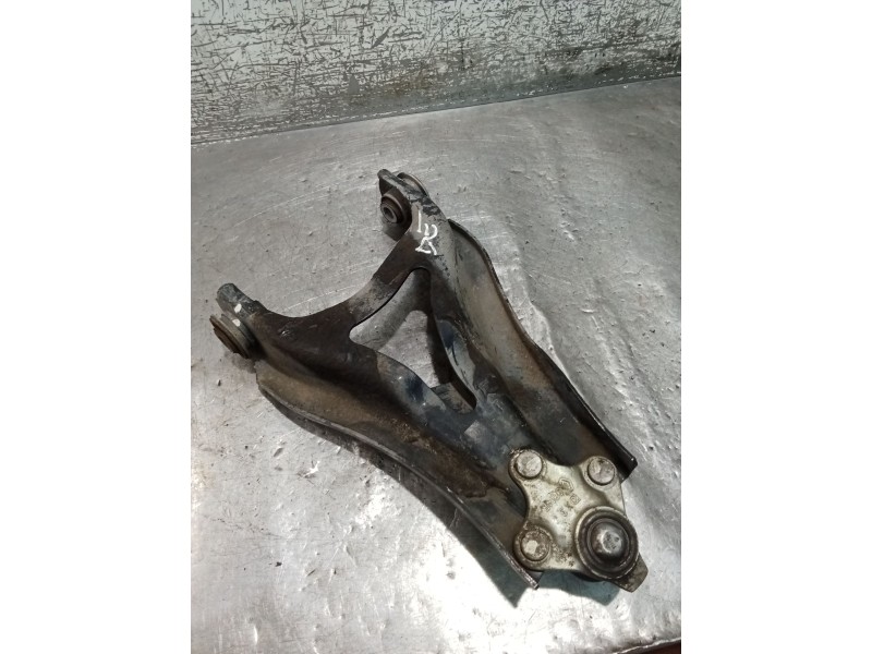 Recambio de brazo suspension inferior delantero derecho para dacia duster (hm_) 1.2 tce 125 4x4 (hmma) referencia OEM IAM   17