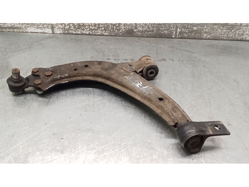 Recambio de brazo suspension inferior delantero izquierdo para peugeot 306 hatchback (7a, 7c, n3, n5) 1.6 referencia OEM IAM   9