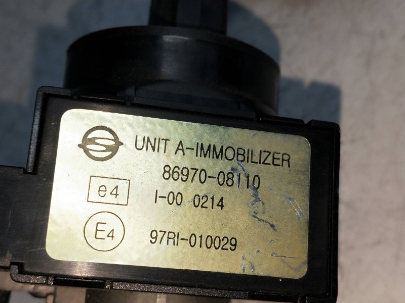 Recambio de conmutador de arranque para ssangyong rodius 2.7 turbodiesel cat referencia OEM IAM 8697008110  