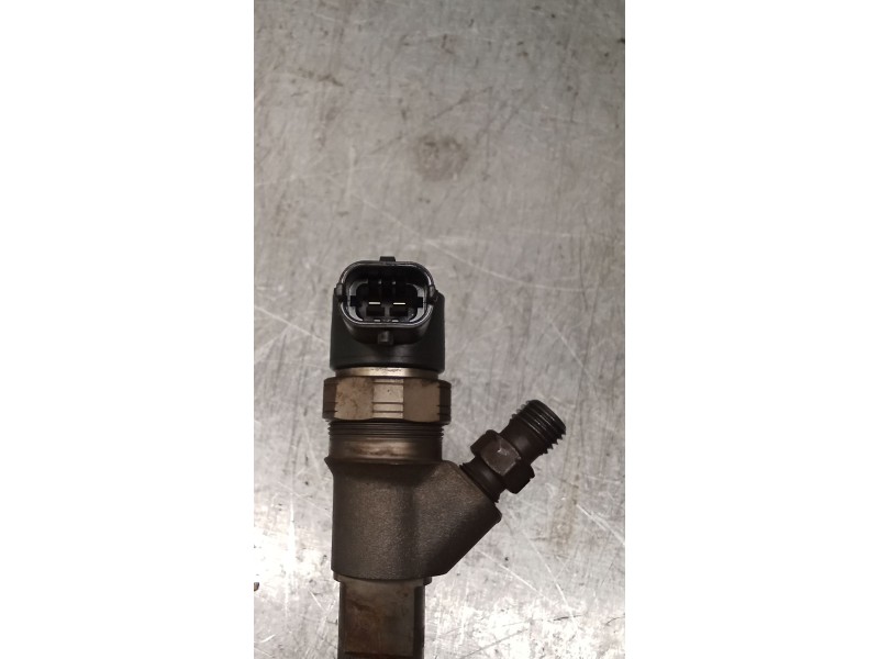 Recambio de inyector para chrysler voyager iv (rg, rs) 2.5 crd referencia OEM IAM 0445110059  BOSCH