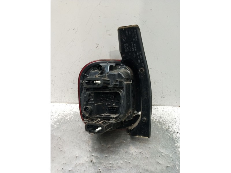 Recambio de piloto trasero derecho para dacia duster (hm_) 1.2 tce 125 4x4 (hmma) referencia OEM IAM   