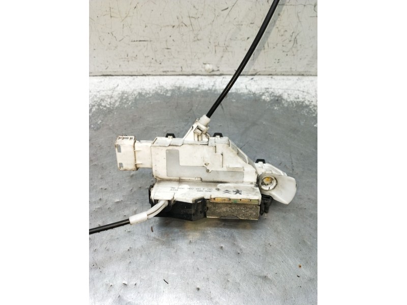 Recambio de motor cierre centralizado delantero izquierdo para peugeot 407 (6d_) 1.6 hdi 110 (6d9hzc, 6d9hyc) referencia OEM IAM