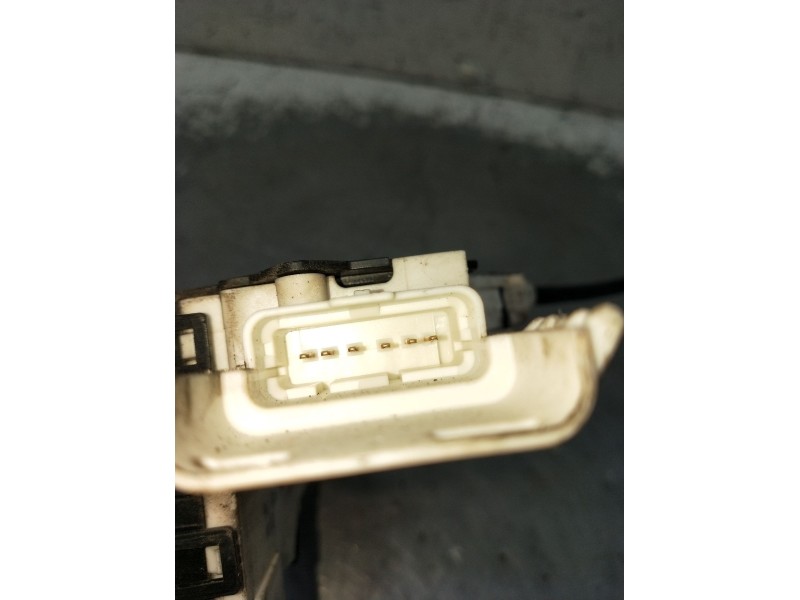 Recambio de motor cierre centralizado delantero izquierdo para peugeot 407 (6d_) 1.6 hdi 110 (6d9hzc, 6d9hyc) referencia OEM IAM