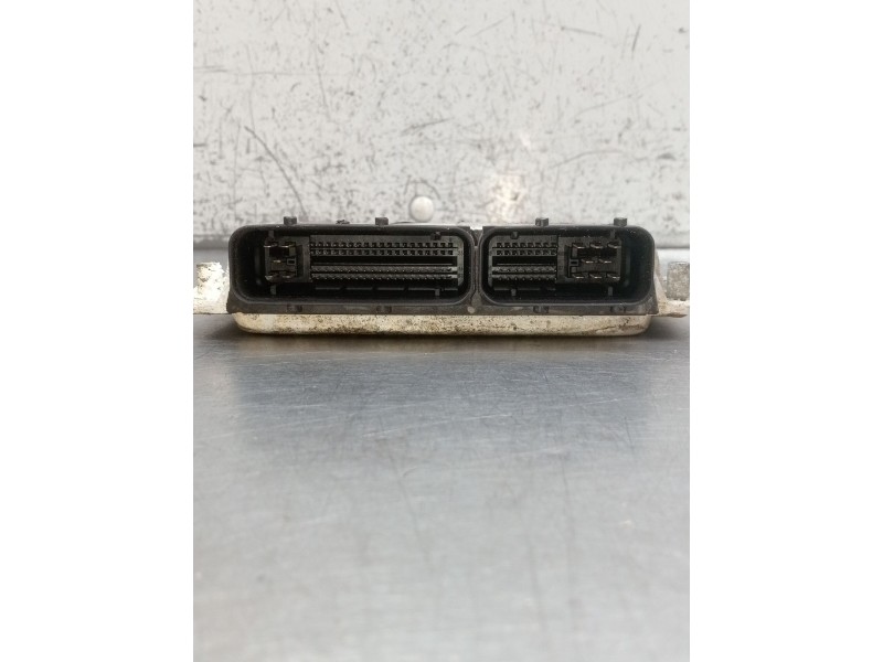 Recambio de centralita motor uce para volkswagen transporter t4 furgoneta (70a, 70h, 7da, 7dh, 70j) 2.5 tdi referencia OEM IAM 0