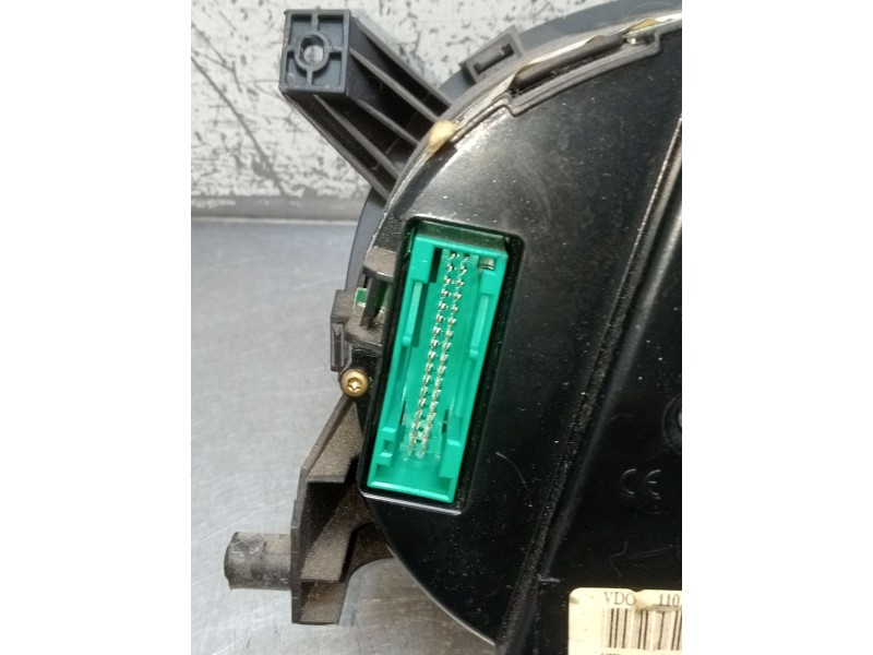 Recambio de cuadro instrumentos para volkswagen transporter t4 furgoneta (70a, 70h, 7da, 7dh, 70j) 2.5 tdi referencia OEM IAM 11