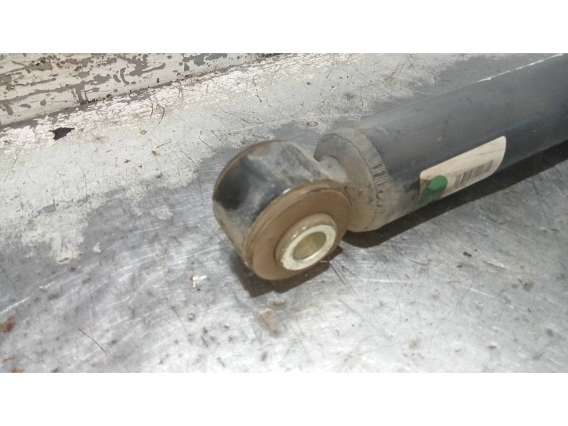 Recambio de amortiguador trasero izquierdo para renault clio grandtour exception referencia OEM IAM 8200584312A  