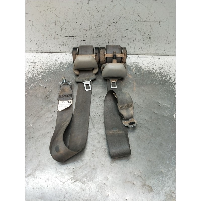 Recambio de juego cinturones trasero para toyota hilux vii pick-up (_n1_, _n2_, _n3_) 2.5 d-4d (kun15, kun35) referencia OEM IAM