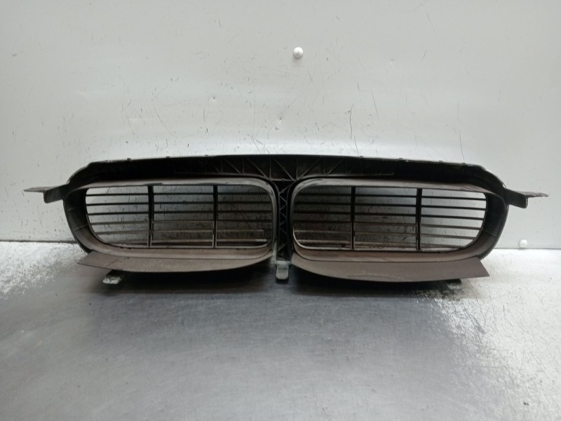 Recambio de rejilla delantera para jaguar xj 2.7 d xj6 executive referencia OEM IAM   2005