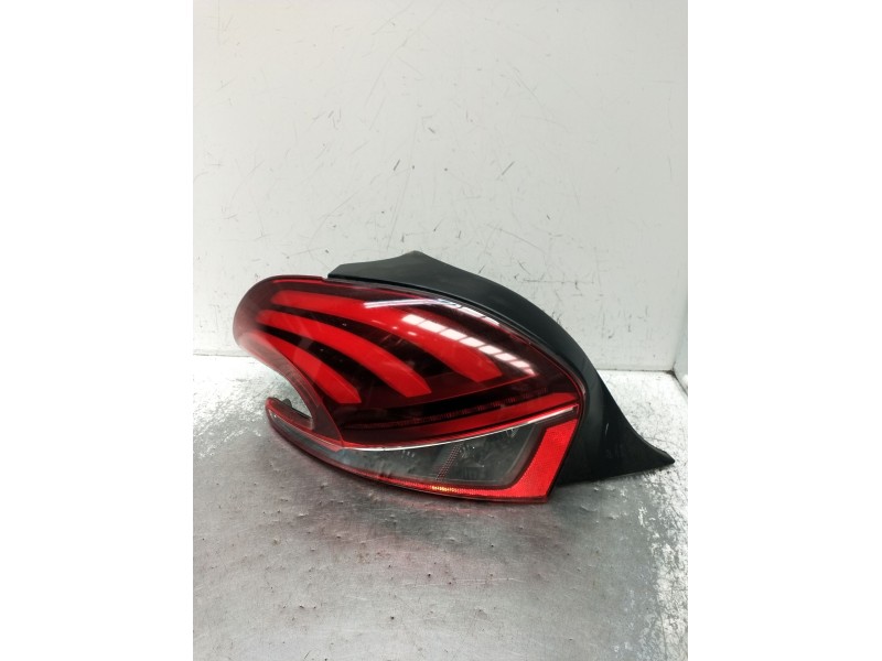 Recambio de piloto trasero izquierdo para peugeot 208 i (ca_, cc_) 1.6 hdi / bluehdi 75 referencia OEM IAM   2012