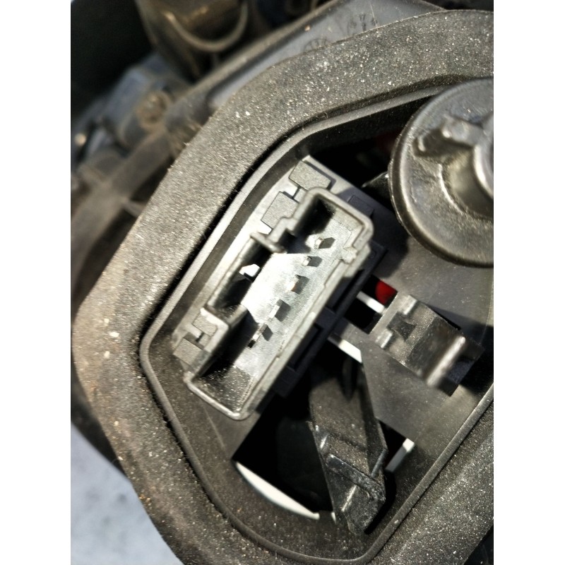 Recambio de piloto trasero izquierdo para peugeot 208 i (ca_, cc_) 1.6 hdi / bluehdi 75 referencia OEM IAM   2012