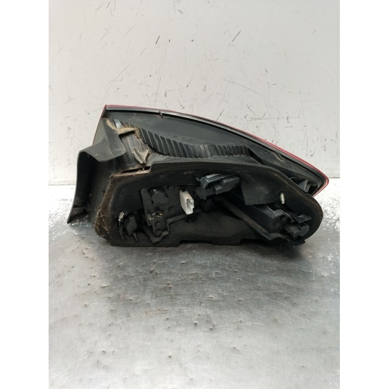 Recambio de piloto trasero izquierdo para peugeot 407 (6d_) 1.6 hdi 110 (6d9hzc, 6d9hyc) referencia OEM IAM   2004