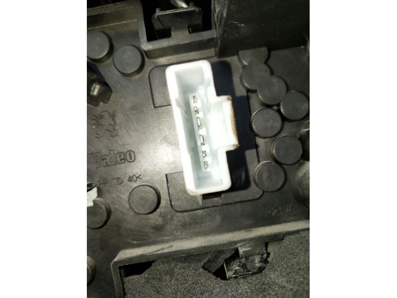 Recambio de piloto trasero izquierdo para peugeot 407 (6d_) 1.6 hdi 110 (6d9hzc, 6d9hyc) referencia OEM IAM   2004