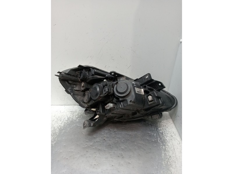 Recambio de faro izquierdo para renault clio iii (br0/1, cr0/1) 1.5 dci (br17, cr17) referencia OEM IAM 8200892493 PARA PULIR 89