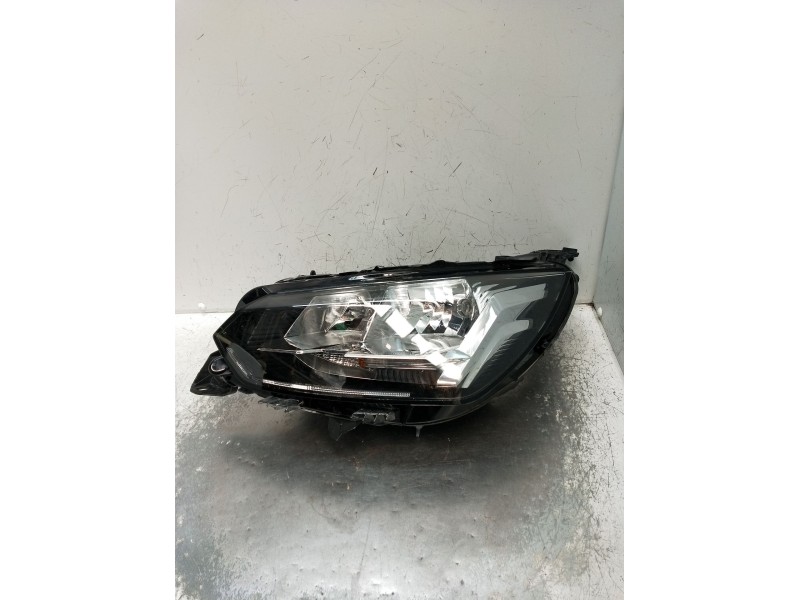 Recambio de faro izquierdo para peugeot 208 (p2) referencia OEM IAM 9823194080 90174682 VER FOTOS