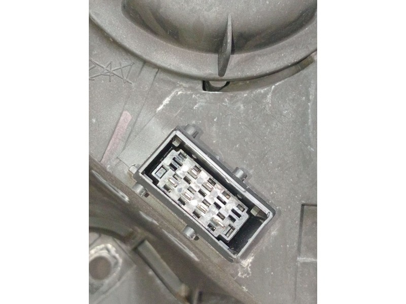 Recambio de faro derecho para jaguar xj 2.7 d xj6 executive referencia OEM IAM 89035113 XENON 2005