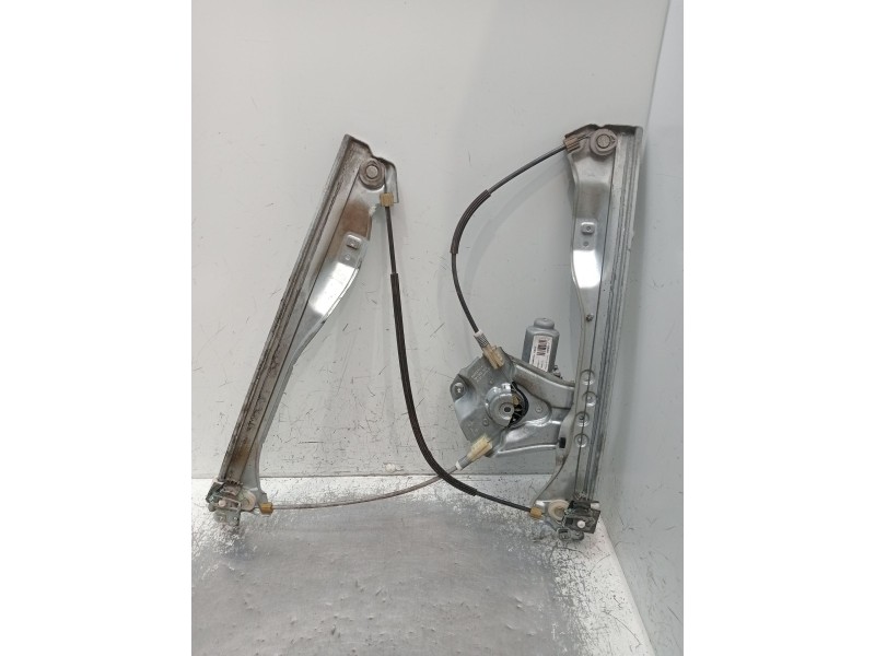 Recambio de elevalunas delantero izquierdo para renault clio iii (br0/1, cr0/1) 1.5 dci (br17, cr17) referencia OEM IAM 400860F 