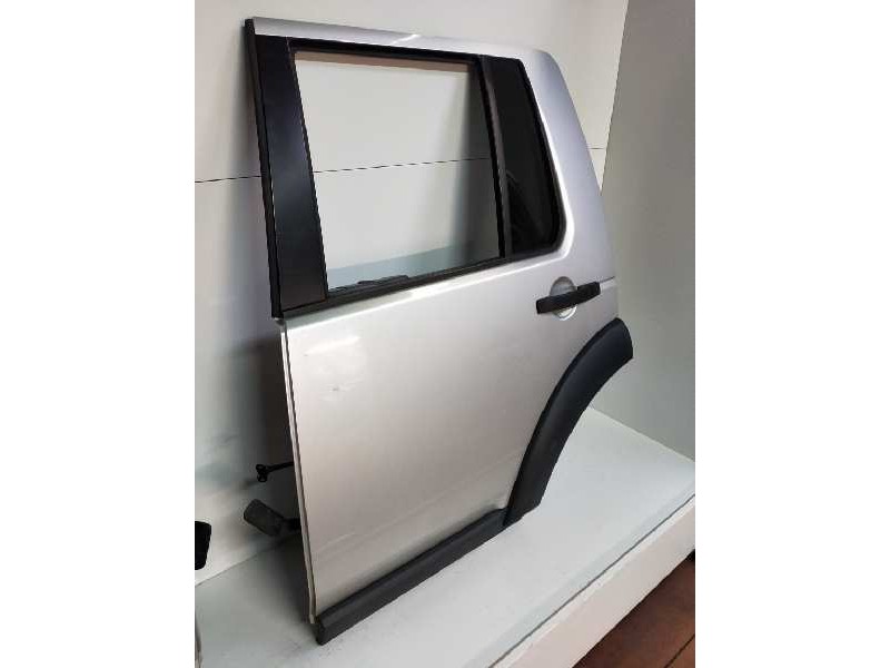 Recambio de puerta trasera izquierda para land rover discovery v6 td se referencia OEM IAM BFA780190  