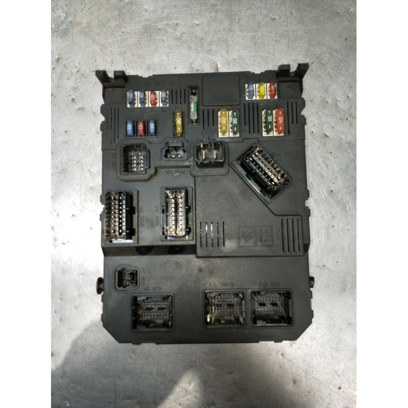 Recambio de caja reles / fusibles para peugeot 407 (6d_) 1.6 hdi 110 (6d9hzc, 6d9hyc) referencia OEM IAM 9655708480 BSIS0300 VER