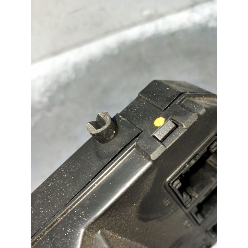 Recambio de caja reles / fusibles para peugeot 407 (6d_) 1.6 hdi 110 (6d9hzc, 6d9hyc) referencia OEM IAM 9655708480 BSIS0300 VER