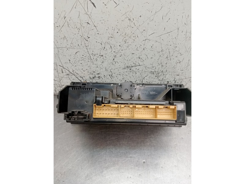 Recambio de mando calefaccion / aire acondicionado para audi a3 (8l1) 1.9 tdi referencia OEM IAM 8L0820043H 5HB00818400 2000