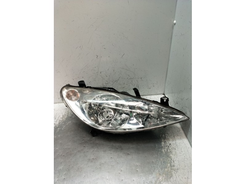 Recambio de faro derecho para peugeot 307 (3a/c) 2.0 hdi 110 referencia OEM IAM   2001