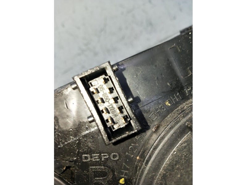 Recambio de faro derecho para peugeot 307 (3a/c) 2.0 hdi 110 referencia OEM IAM   2001
