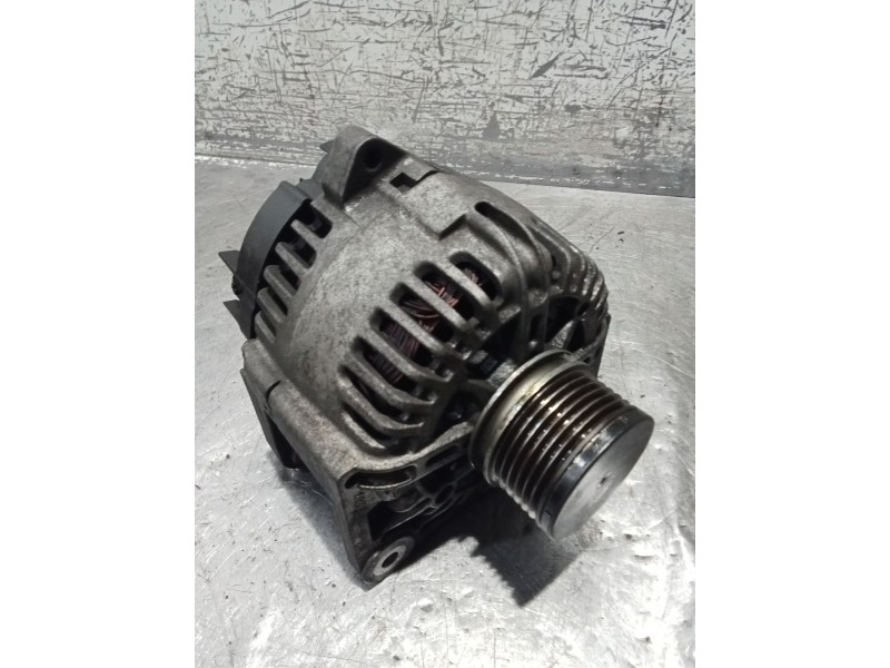 Recambio de alternador para renault megane ii sedán (lm0/1_) 1.5 dci (lm1e) referencia OEM IAM 8200772726 2605275A 06