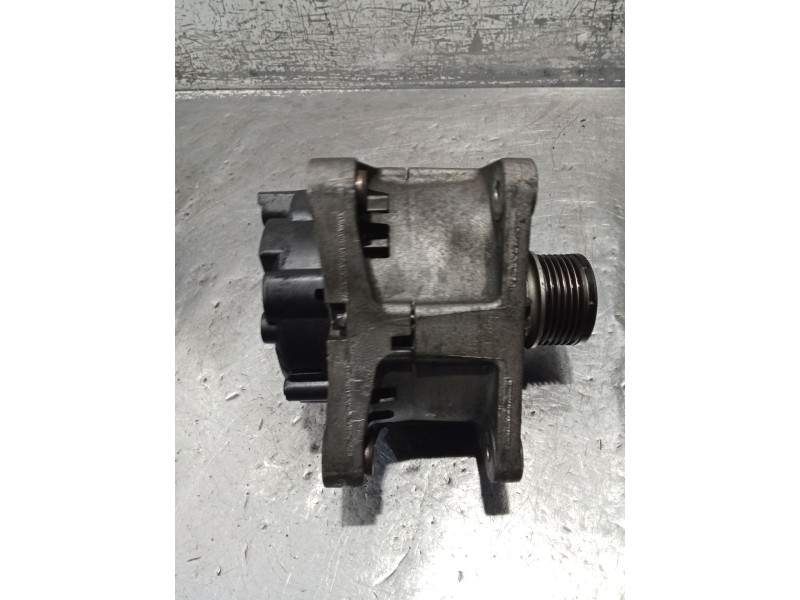 Recambio de alternador para renault megane ii sedán (lm0/1_) 1.5 dci (lm1e) referencia OEM IAM 8200772726 2605275A 06