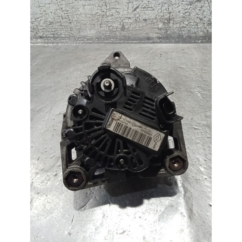 Recambio de alternador para renault megane ii sedán (lm0/1_) 1.5 dci (lm1e) referencia OEM IAM 8200772726 2605275A 06