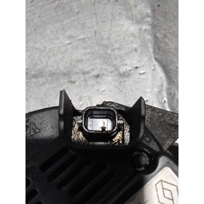 Recambio de alternador para renault megane ii sedán (lm0/1_) 1.5 dci (lm1e) referencia OEM IAM 8200772726 2605275A 06