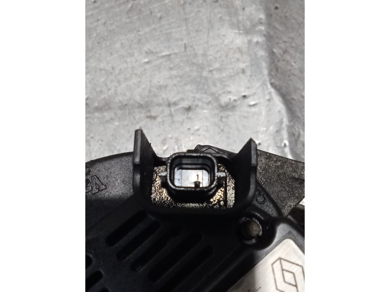 Recambio de alternador para renault megane ii sedán (lm0/1_) 1.5 dci (lm1e) referencia OEM IAM 8200772726 2605275A 06