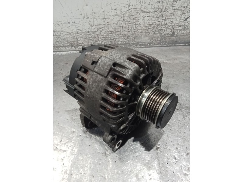 Recambio de alternador para seat altea (5p1) 2.0 tdi 16v referencia OEM IAM 06F903023C 2542695D 04